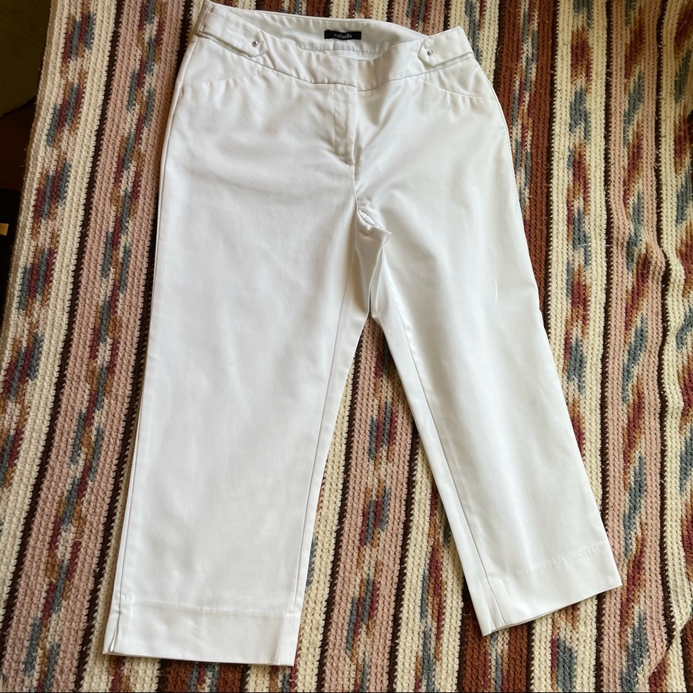 Rafaella White Capri pants size 6
